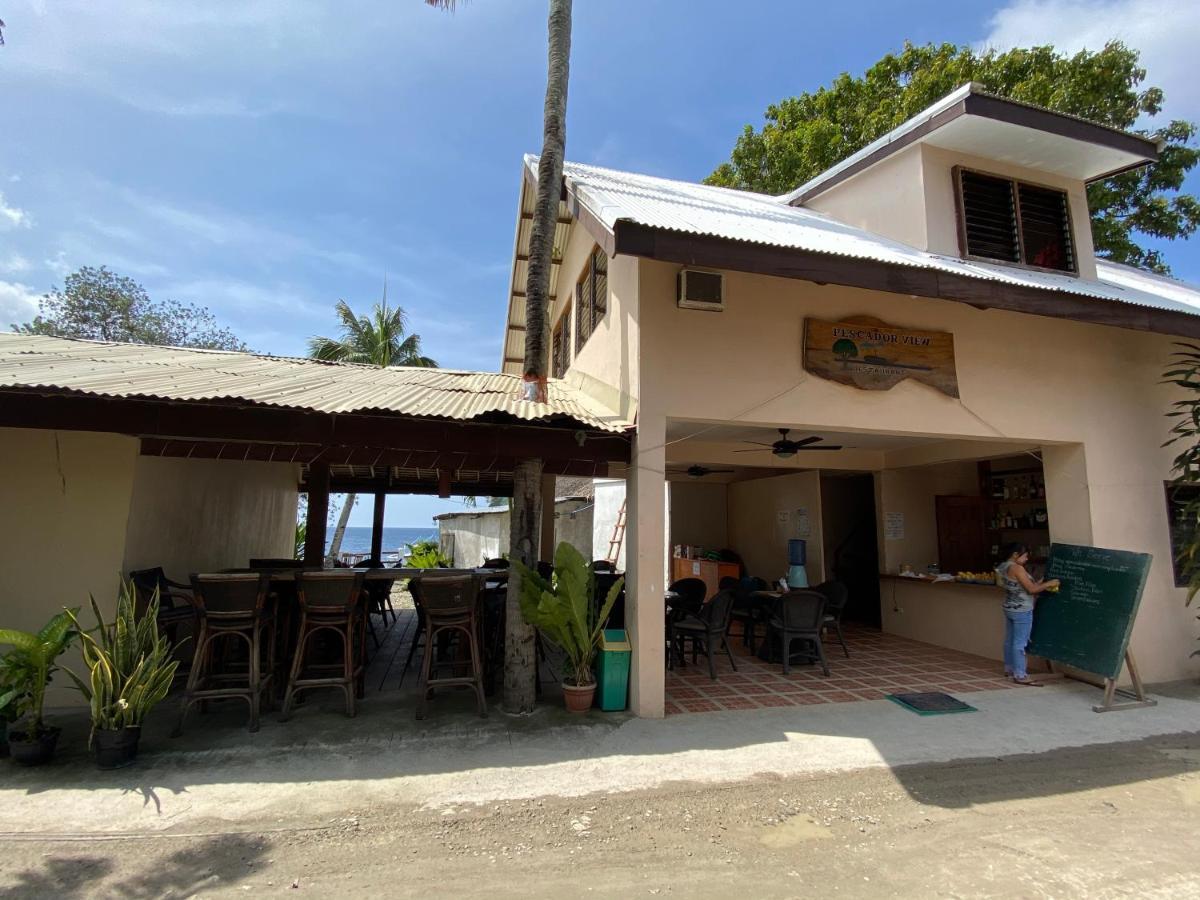Pescador View - Beachfront & Nearby The Ocean Hostels & Restaurant Moalboal Exterior foto
